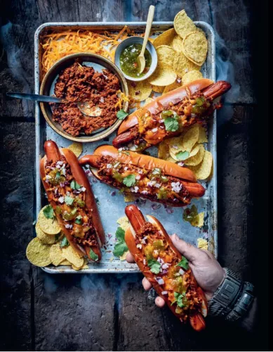 Rauchige Köstlichkeit Smokey Goodness Burger und BBQ-Häppchen (9789021575957)