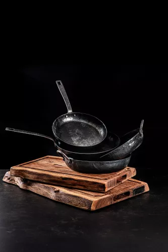 Geschmiedet Geschmiedetes Schneidebrett aus Akazienholz, mittelgroß (EsCutBrdNatM)