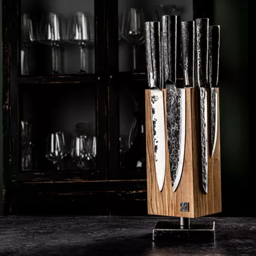 Geschmiedet Geschmiedeter magnetischer Messerblock – Olivenholz (K37100)