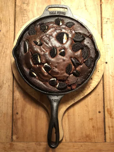 Valhal Outdoor Valhal Bratpfanne aus Gusseisen mit Griff Ø 25 cm (VH25)