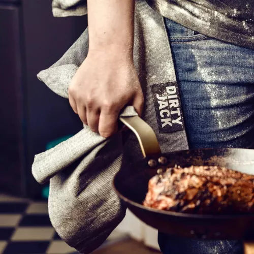 DIRTY JACK Charcoal Black-Etikett